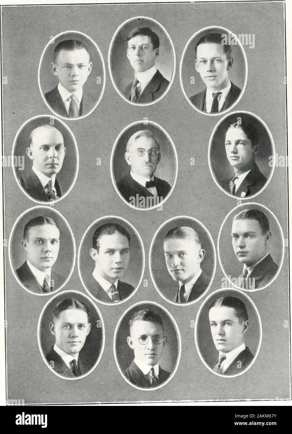 Calyx Founded At The University Of Virginia 1868 Pi Cjjaptcr Established 12 Jfratres In Jfacuuatc J R Howerton C E Williams Jfratrcg In Coucgto M T Allen S A Hartzo S E