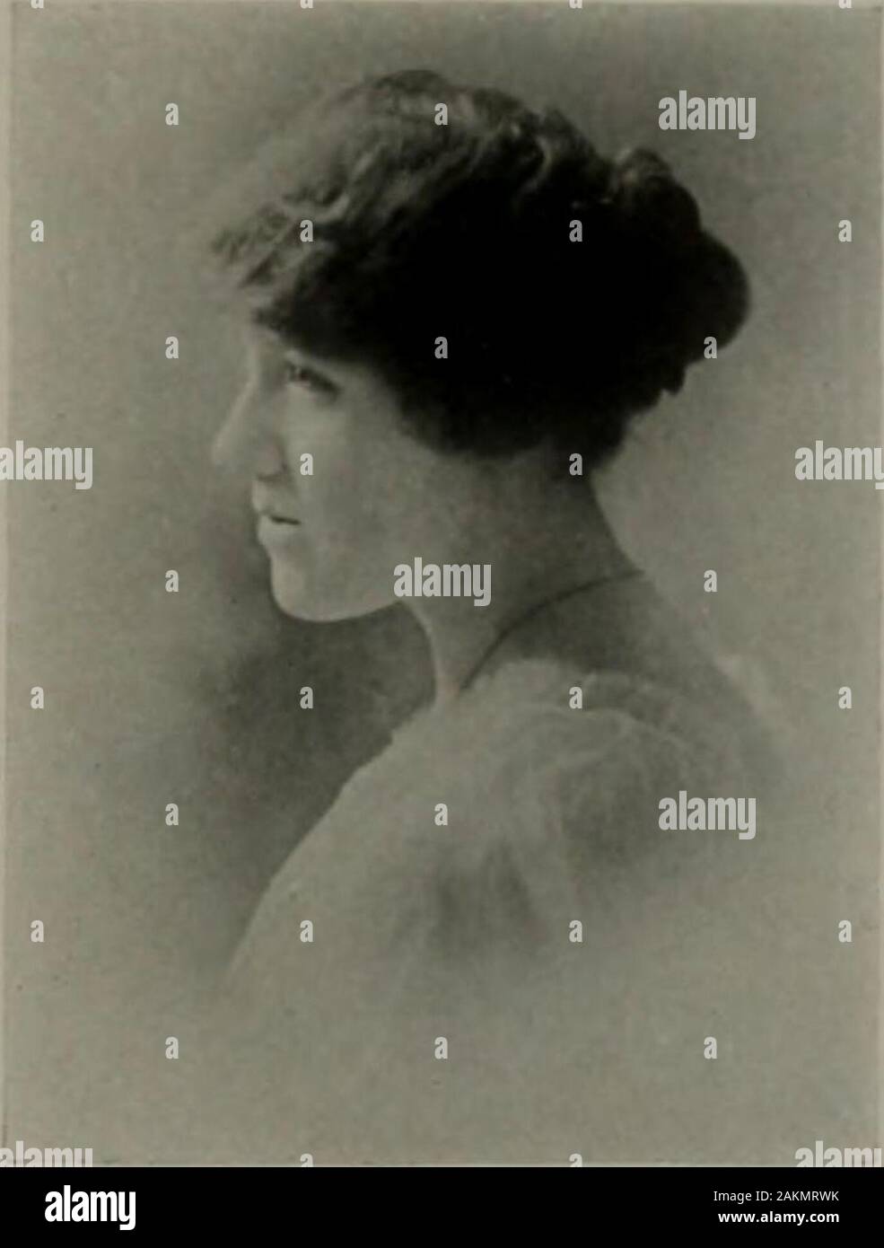 Circle Abbot Academy Yearbook Mary Abbott Jepherson 134 Brown St Providence R I She Lurnd And She Blushd And She Smiled And She Looked Sae Bashfully Down Senior Play Tennis Tournament 17