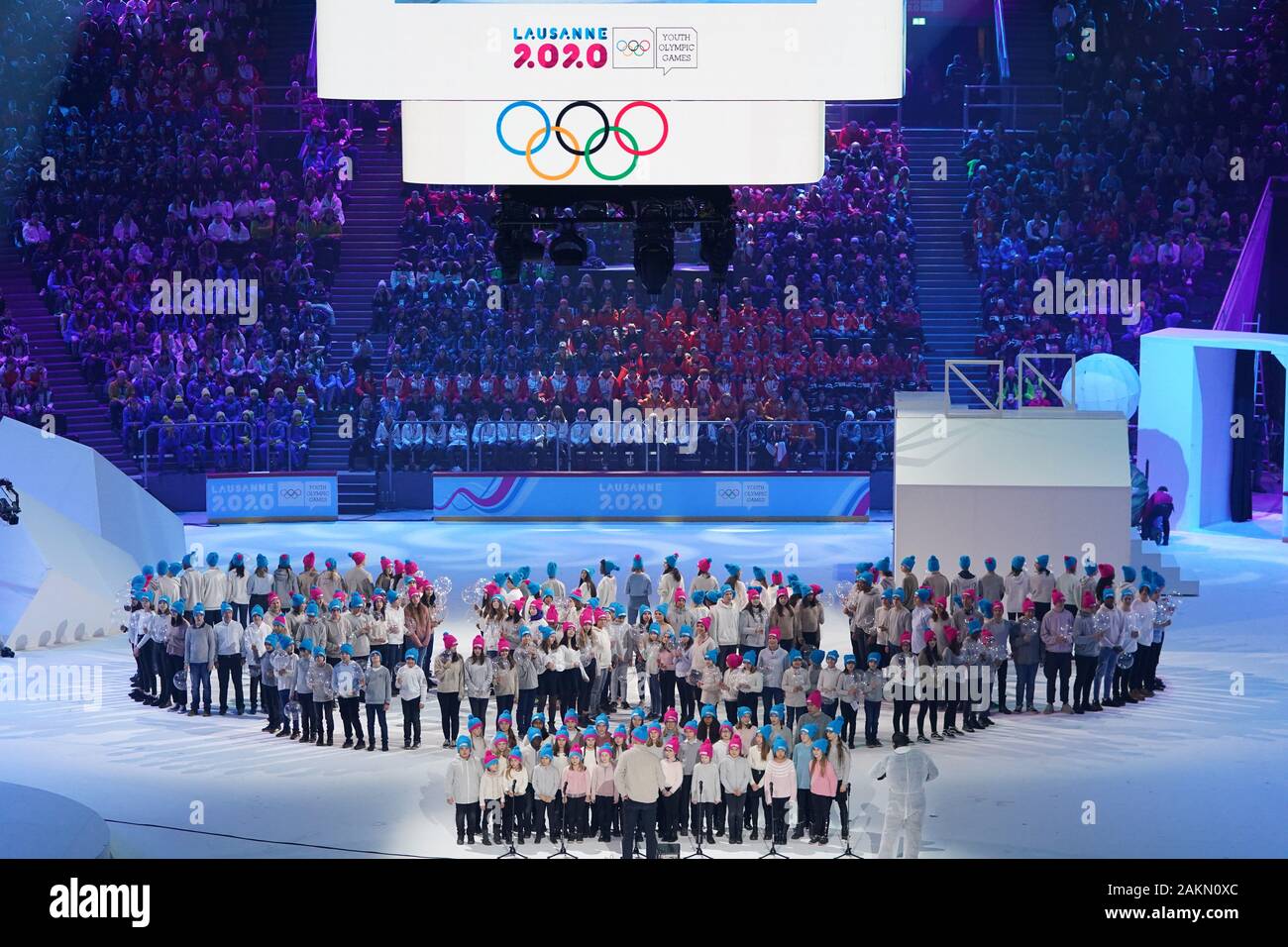 Открытие олимпиады 2024. Юношеские Олимпийские игры 2020. Зимние юношеские Олимпийские игры.