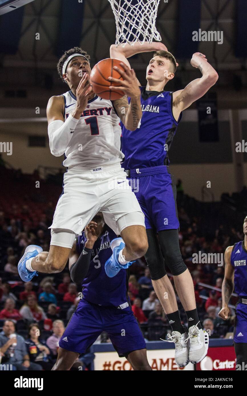 Caleb Homesley: "I Want to Put on a Show Every Time I Play