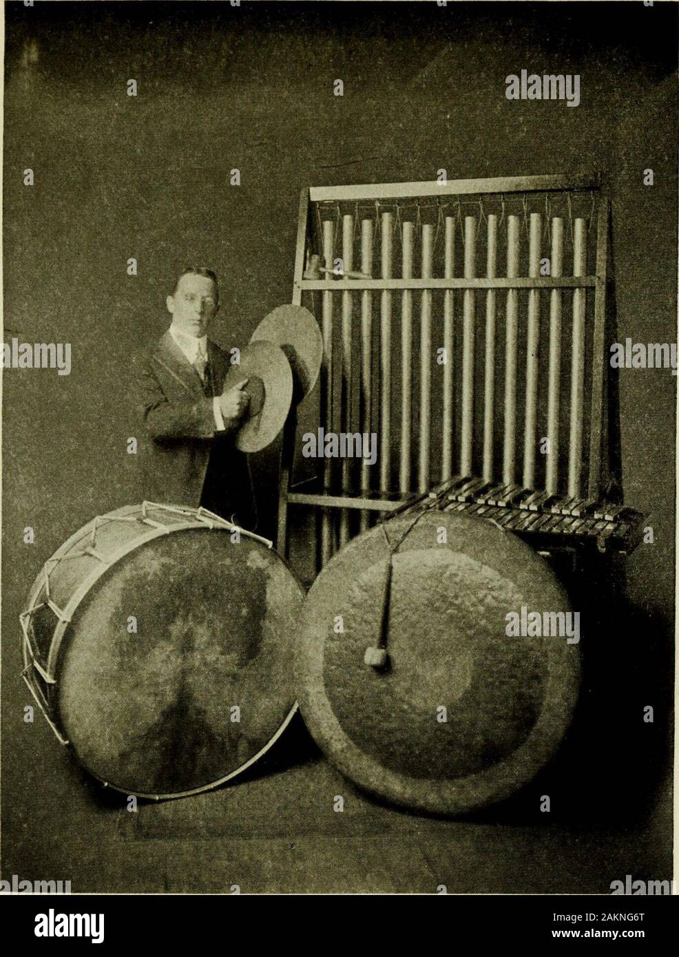 Spanish wooden top hand instruments