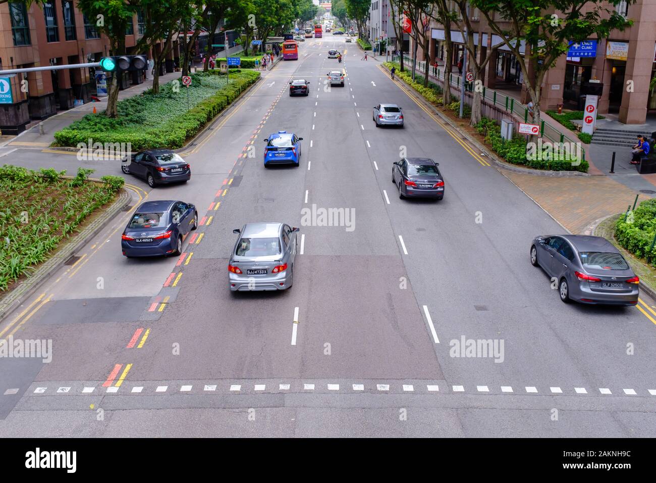 Singapore city street view on hi-res stock photography and images - Alamy