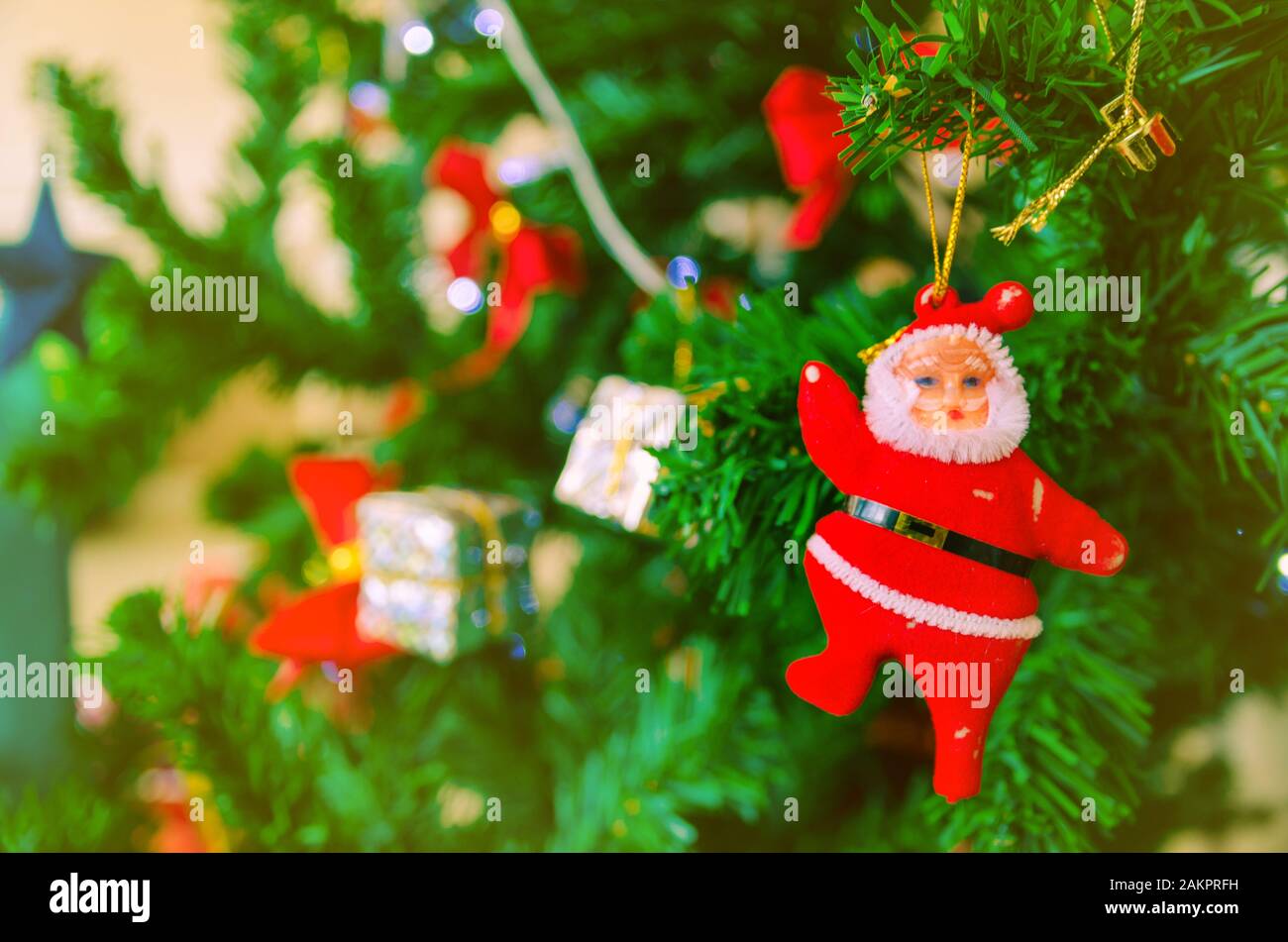 Santa claus on christmas tree hi-res stock photography and images - Alamy