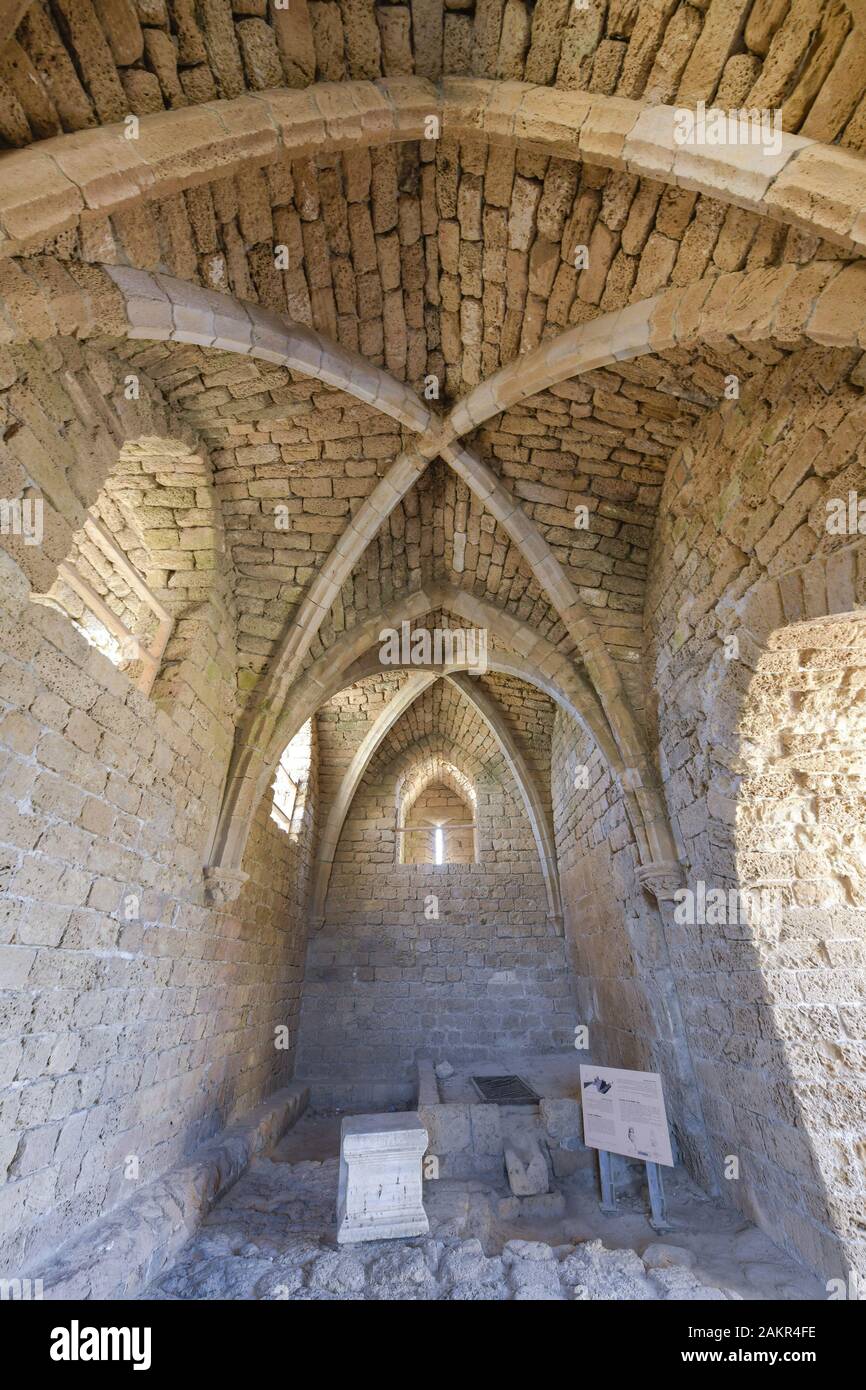 Kreuzgewölbe, Stadttor der Kreuzfahrer, Ausgrabungsstätte Caesarea, Israel Stock Photo