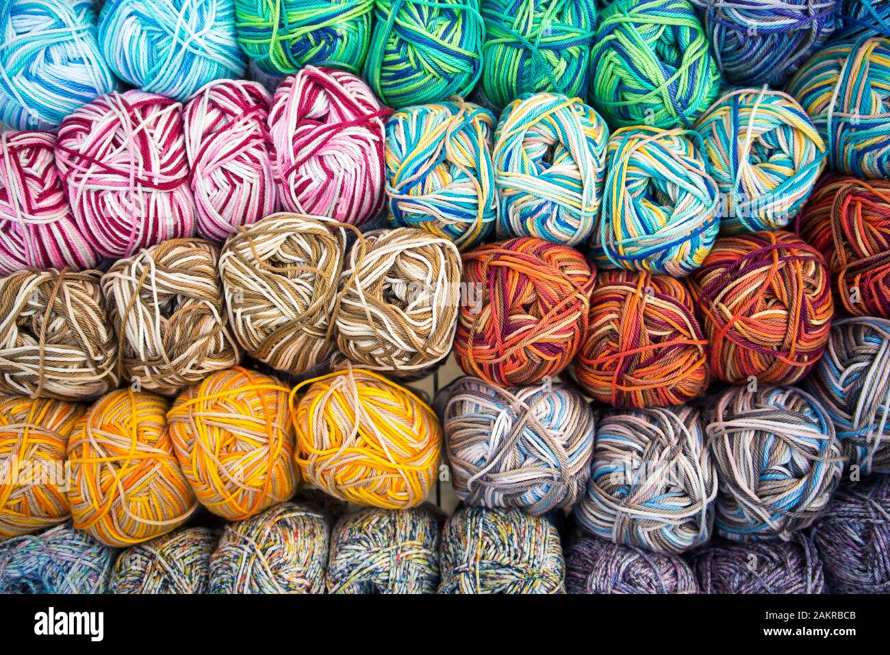 Multi colored yarn knot hi-res stock photography and images - Alamy