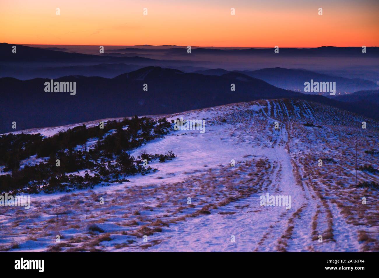 Snow covered clear outdoor rays hi-res stock photography and images - Alamy