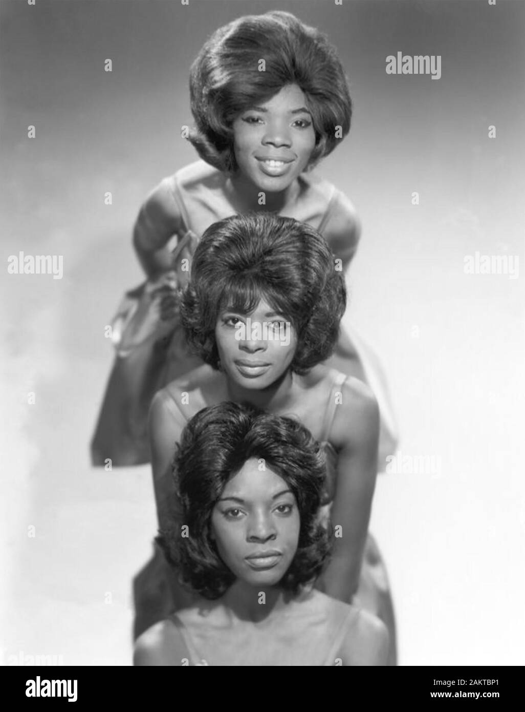 MARTHA REEVES AND THE VANDELLAS Promotional photo of American girl ...