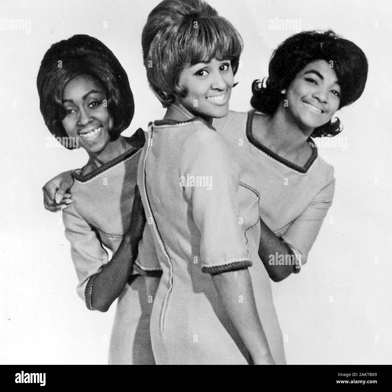 THE BLOSSOMS Promotional photo of American vocal group in 1966. From left: Darlene Love,Fanita James, Jean King. Stock Photo