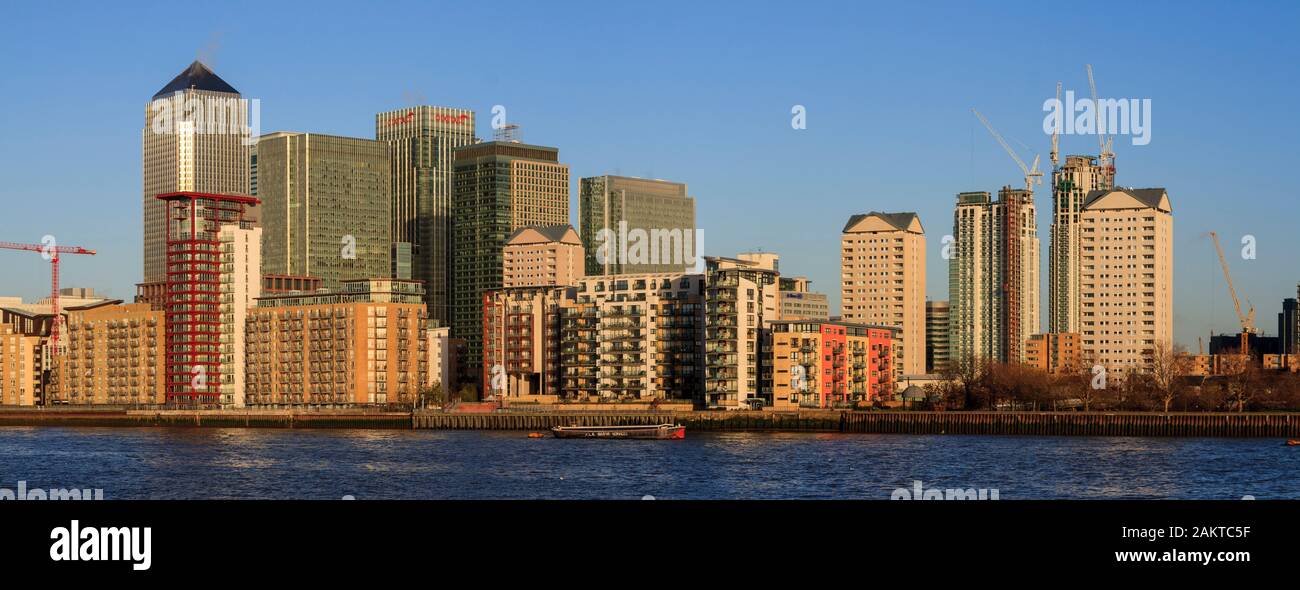 2007 panoramic image london docklands canary wharf england uk Stock ...