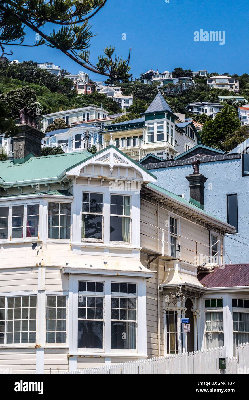 Victorian and Edwardian villas in Oriental Bay, Oriental Parade, Wellington, New Zealand Stock Photo