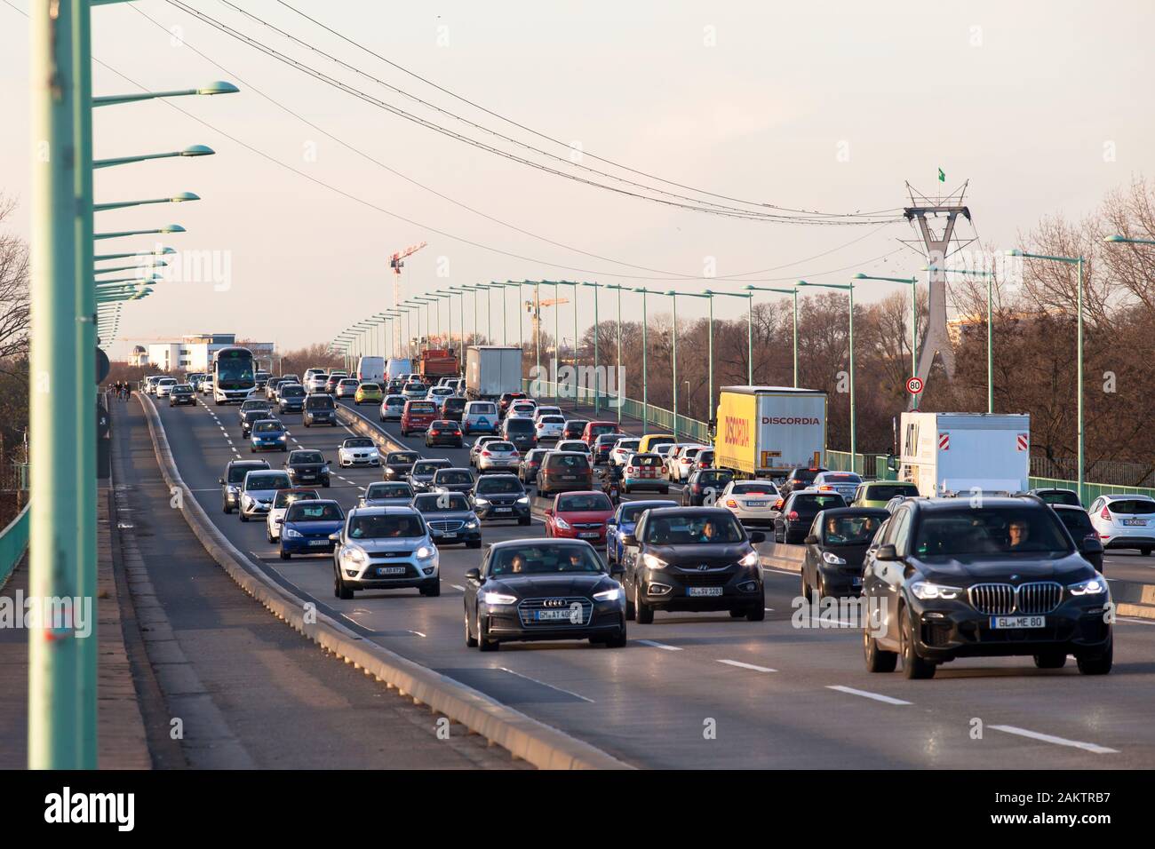 heavy traffic on the Zoo bridge over the river Rhine, Cologne, Germany.  dichter Verkehr auf der Zoobruecke, Koeln, Deutschland. Stock Photo