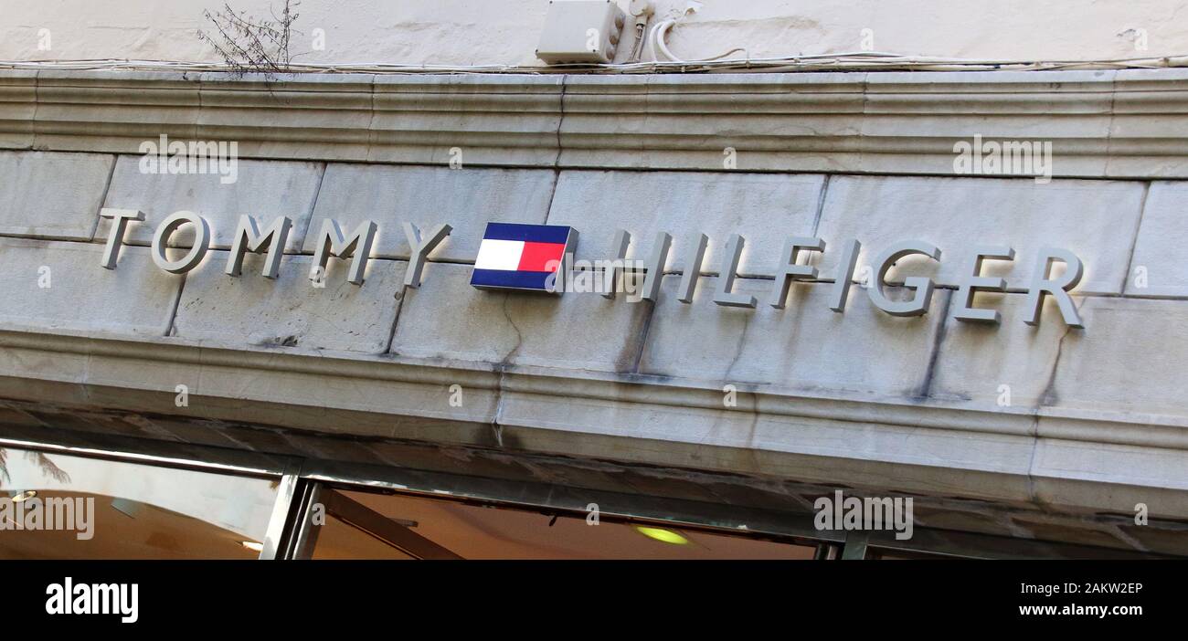 Tommy hilfiger store hi-res stock photography and images - Page 2 - Alamy