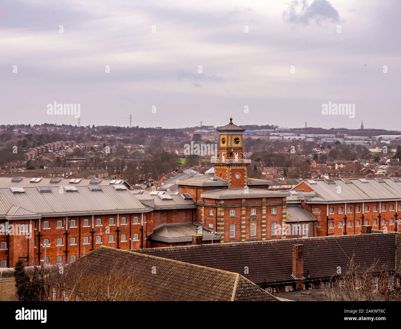 Wakefield Prison Hi Res Stock Photography And Images Alamy   Hmp Wakefield Prison With Urban House Initial Accommodation Centre In The Foreground Wakefield Uk 2AKWT8C 