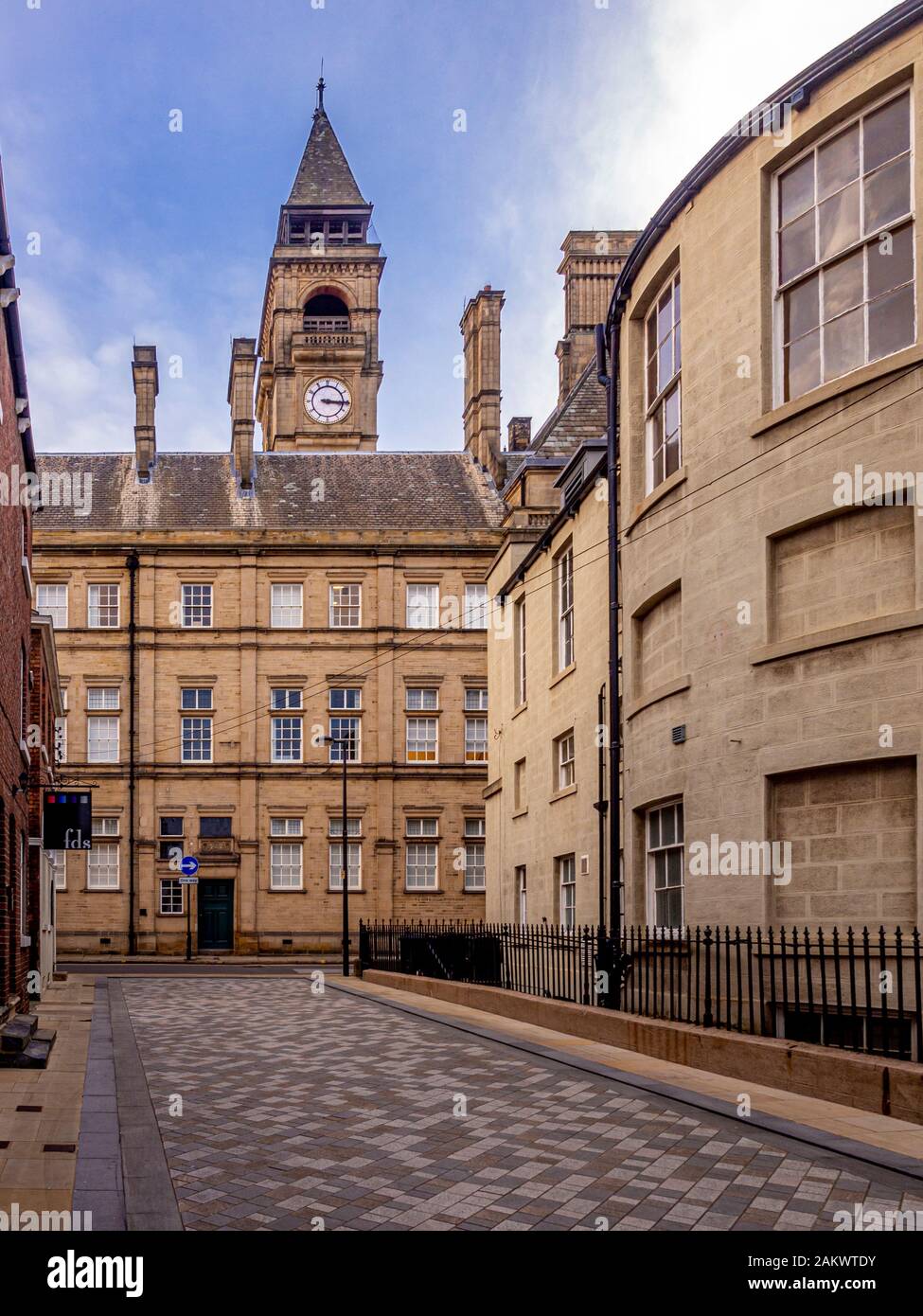 Wakefield Town Hall and clock tower seen from Tammy Hall Street. West Yorkshire.UK Stock Photo