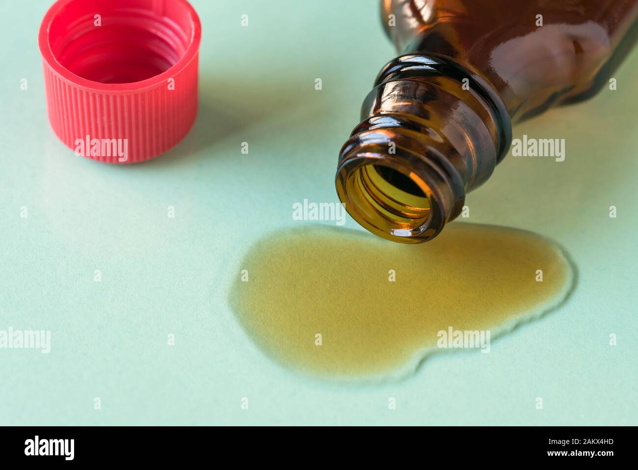 Vanilla extract bottle hi-res stock photography and images - Alamy