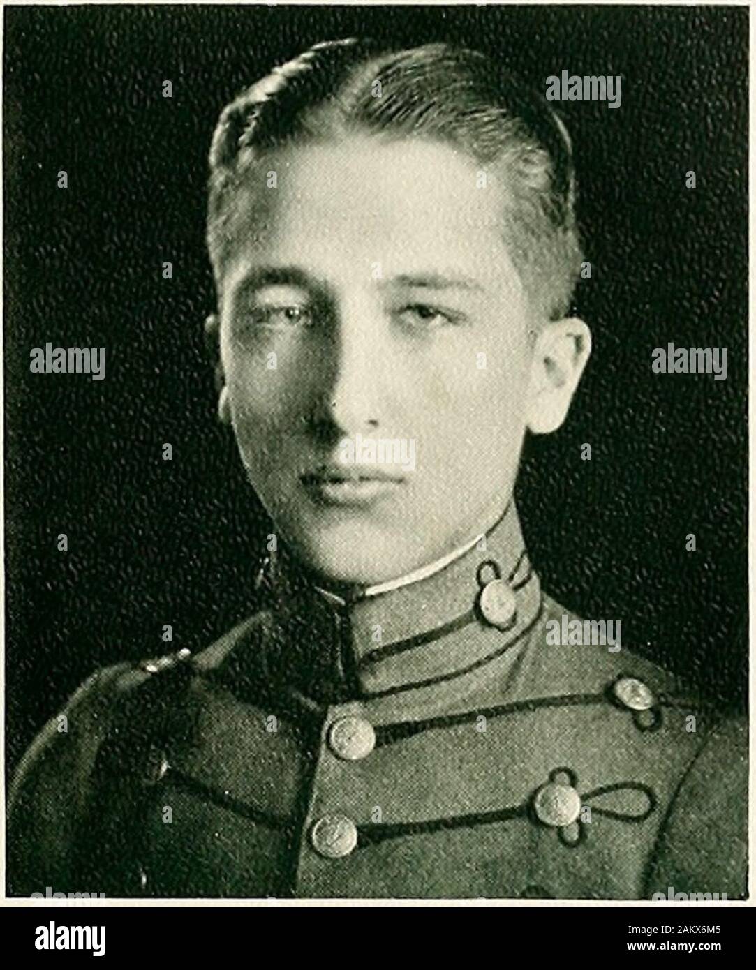 Bomb William Wharton Archer Jr B S Richmond Virginia Born 1902 Matriculated 1918 Artillery P R R Pec Lvee Buzz Fourth Class Private Co D Richmond Club Company Baseball Third Class Private Co D Richmond Club