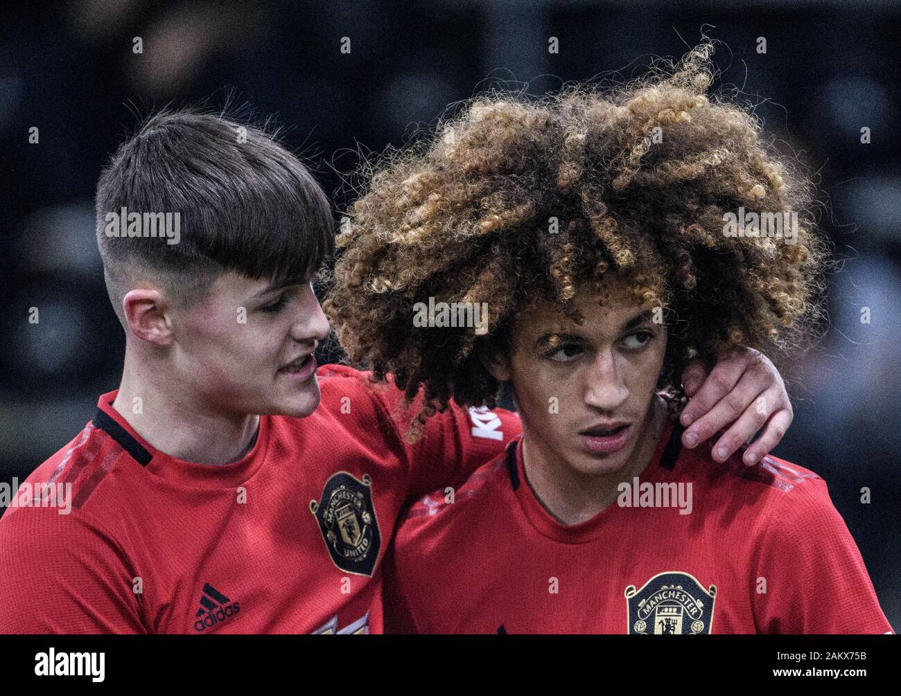 Hannibal Mejbri (Manchester United), Mark Helm (Manchester United). GES / Fussball / Mercedes-Benz JuniorCup 2020, 04.01.2020 Football / Soccer: Mercedes-Benz JuniorCup 2020, Sindelfingen, January 4, 2020 | usage worldwide Stock Photo