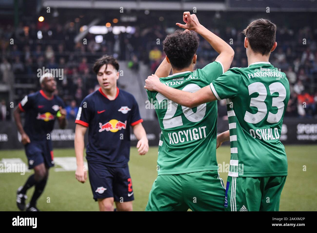 Рапид ласк. Рапид вена. Фк рапид вена логотип. Ласк рапид. Lask linz форма.