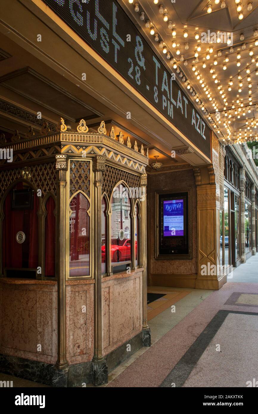Oriental style illuminated entrance and ticket office of the Fox Theatre at 660 Peachtree Street NE in Midtown Atlanta, Georgia, USA Stock Photo