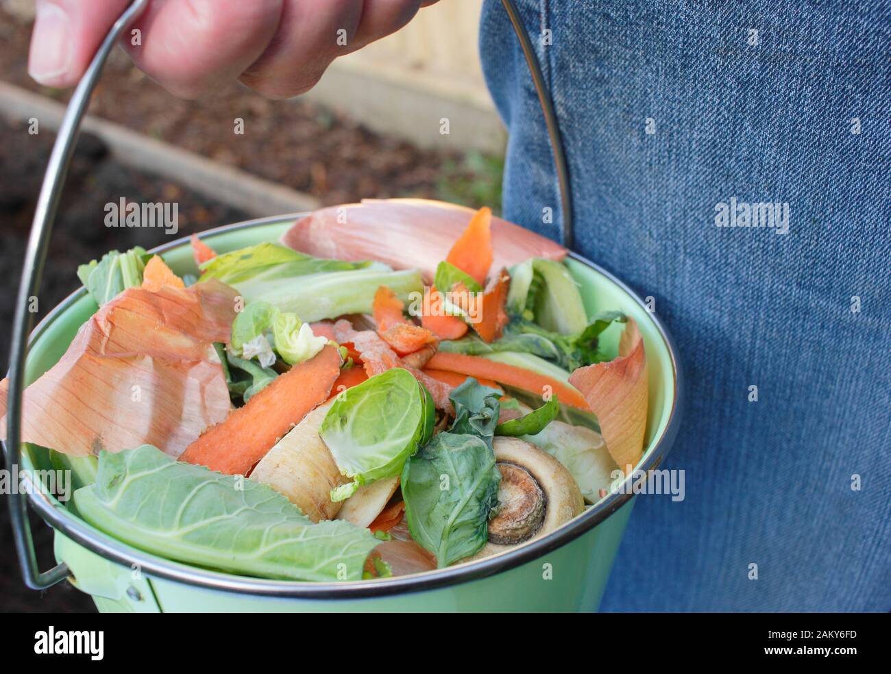Vegetable peelings hires stock photography and images Alamy