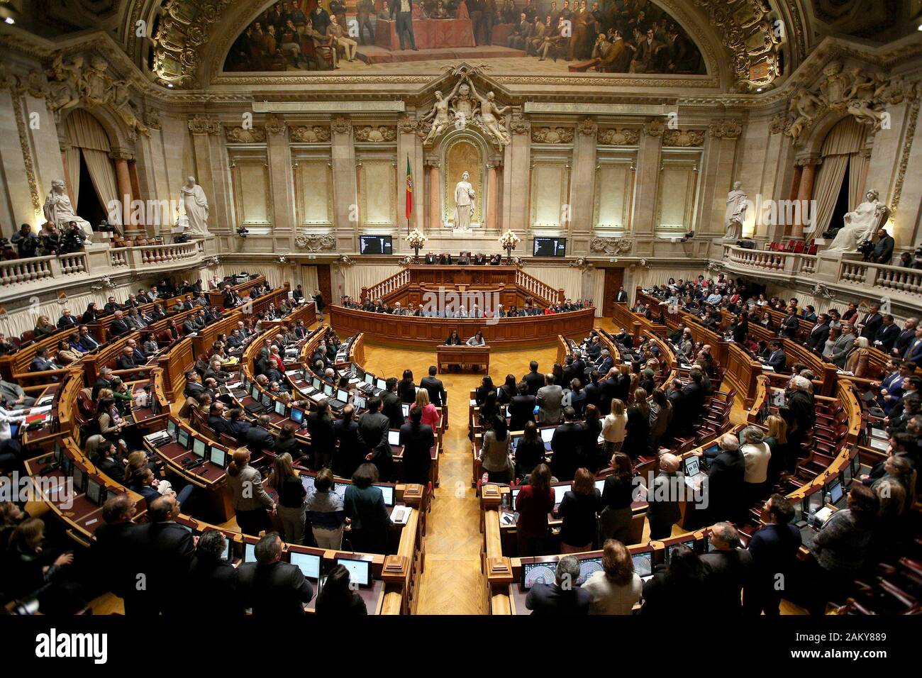 Lisbon. 10th Jan, 2020. Photo taken on Jan. 10, 2020 shows a view of the State Budget 2020 final debate at the Portuguese Parliament in Lisbon, Portugal. Portugal's State Budget 2020 final debate was held here on Friday. Credit: Pedro Fiuza/Xinhua/Alamy Live News Stock Photo