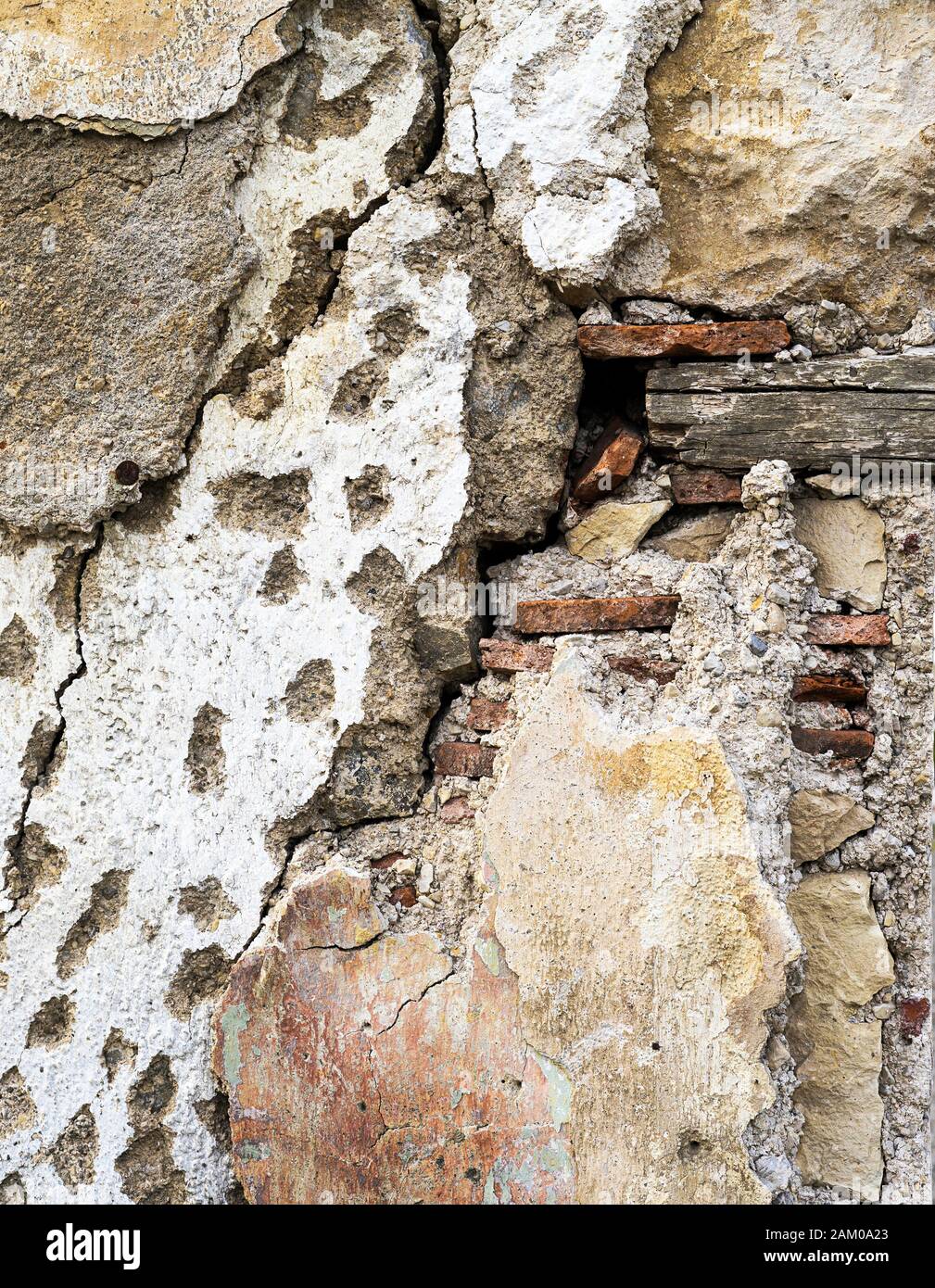 Medieval building technique hi-res stock photography and images - Alamy