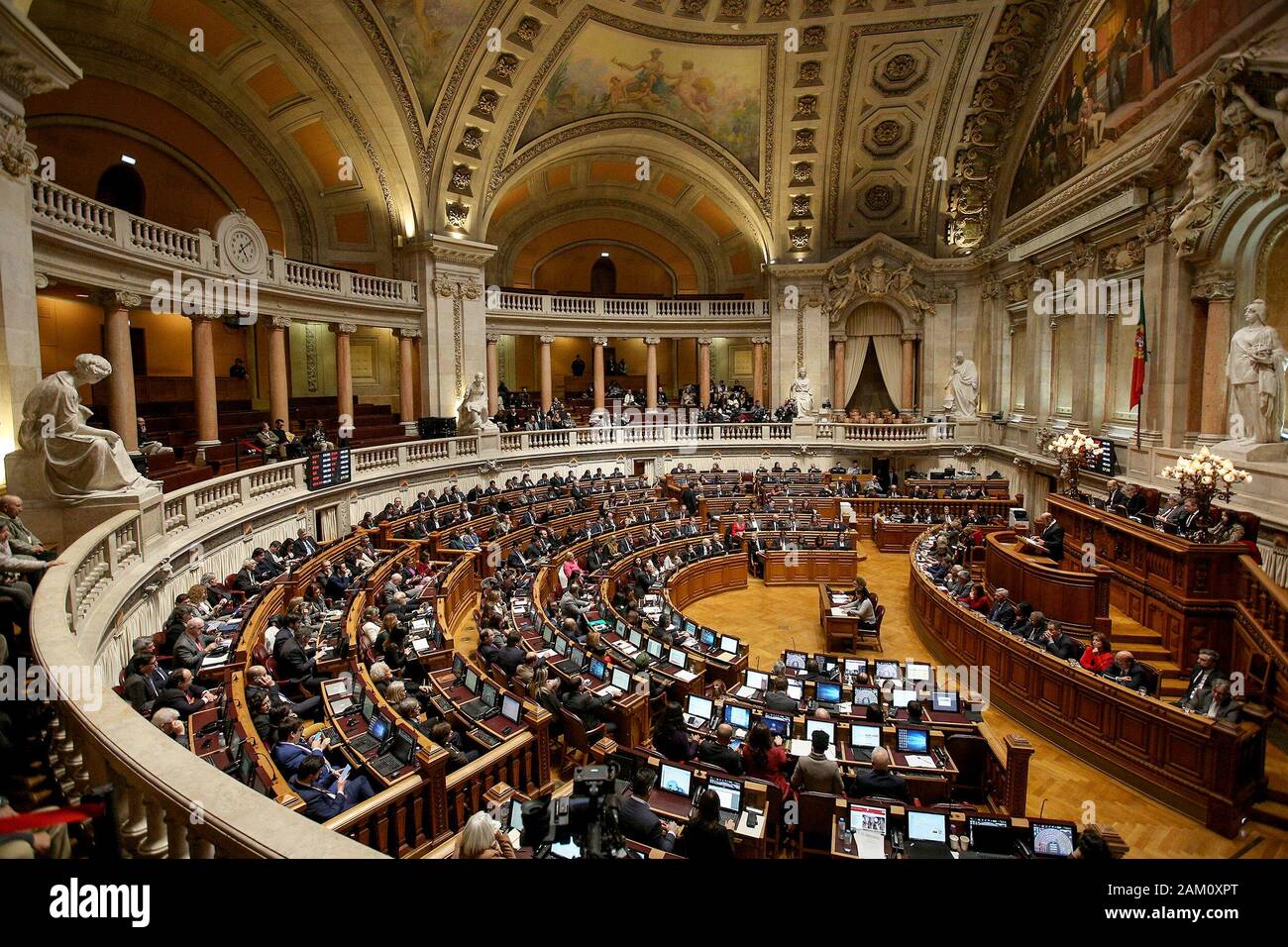 Beijing, China. 10th Jan, 2020. The Portuguese Parliament holds the State Budget 2020 final debate in Lisbon Jan. 10, 2020. Credit: Pedro Fiuza/Xinhua/Alamy Live News Stock Photo