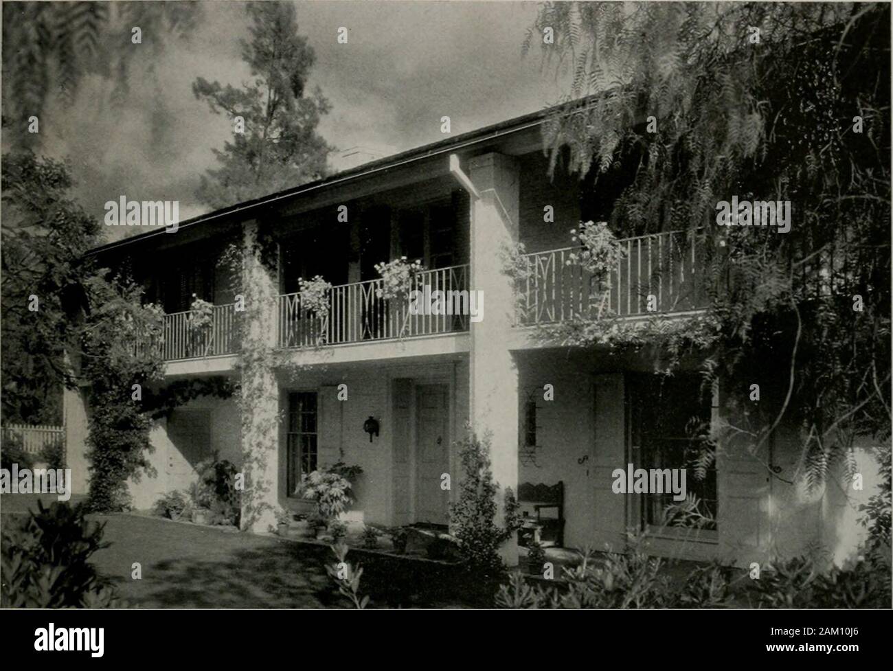 Architect and engineer . S L C O N D ? F L OC R. ? ? L A N ? PLANS, RESIDENCE OF JAMES M. IRVINE.ALTADENA. CALIFORNIAH. ROY KELLEY, ARCHITECT THE ARCmrRCT ANC ENGINEER ^ 20 ^ JUNE, NINETEEN THIRTY-FIVE the Pasadena Garden Club contest. Thesegardens were landscaped under the direc-tion of the architect and Florence Yoch andLucille Council, landscape architects. Interior of the house typifies a modifiedand modern use of Georgian tradition.The library and dining room are panelled unit furnaces. Gas heating, which may beaccomplished with several different typesof equipment from central furnaces t Stock Photo