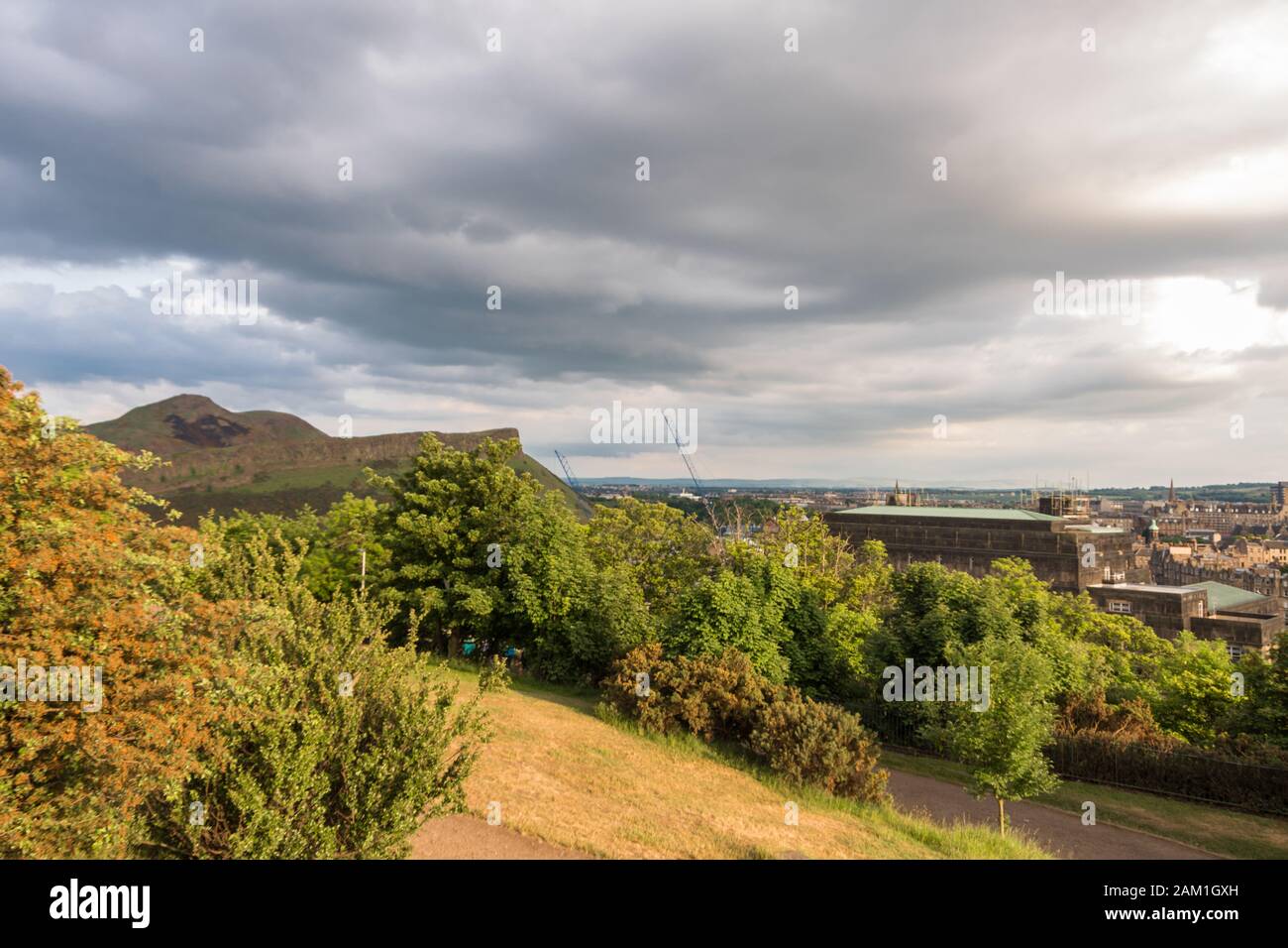View of the city of Edinburgh from the mountain Stock Photo