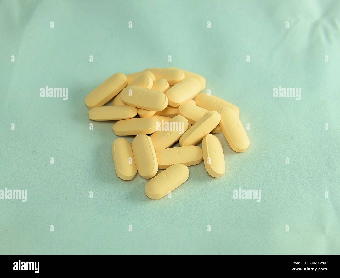 Levofloxacin (Levaquin) pills; Levoflaxin is an antibiotic in the ... Levofloxacin (Levaquin) pills; Levoflaxin is an antibiotic in the ...