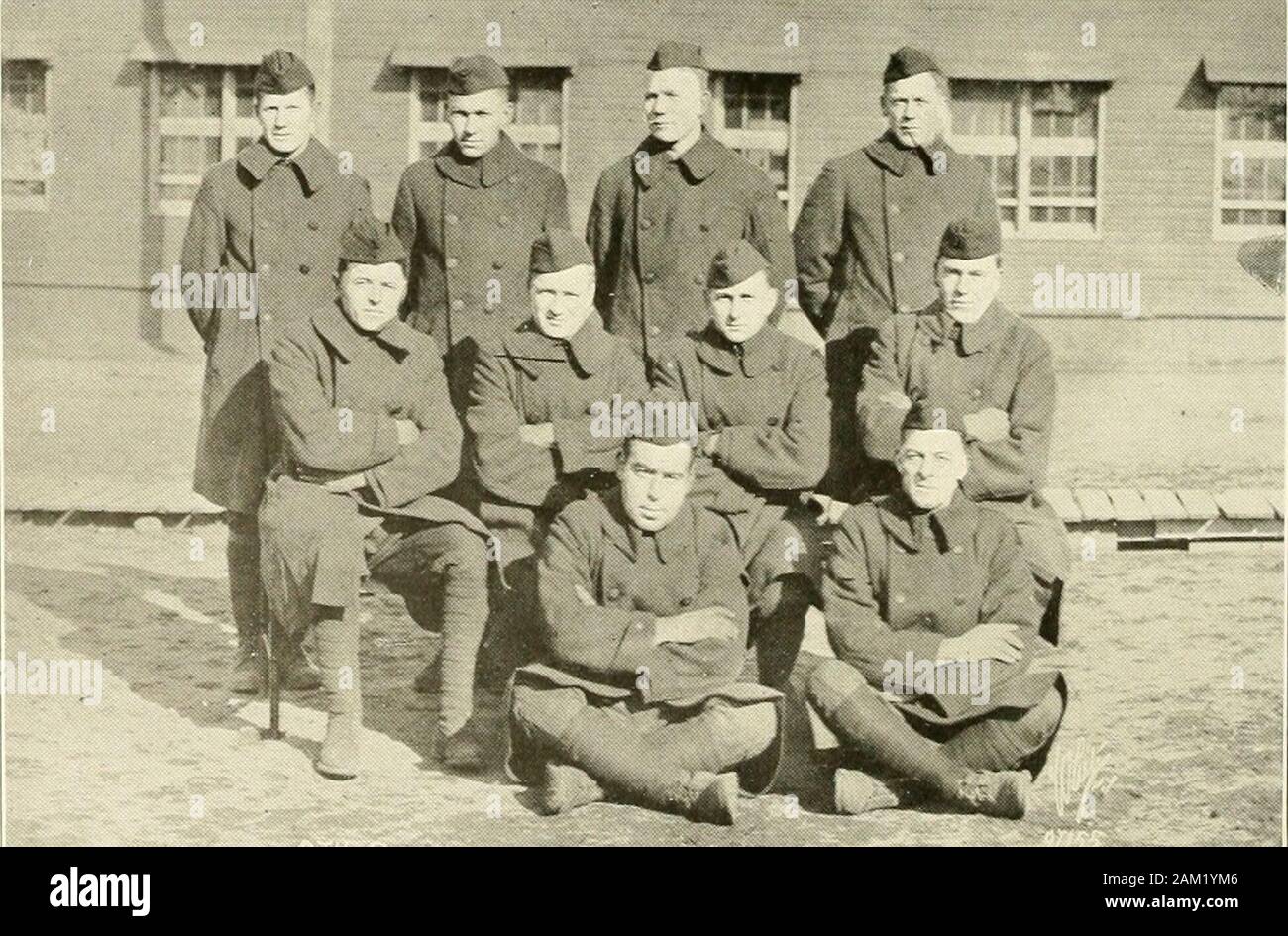 331st field artillery, United States army, 1917-1919 . EricksonA.D., Nelson J. R., Westerbo, Vaughn, Tillman, SchultzMolberg, Foster, Ross, Wenzl, Van Wonterghem Haugen, Rayner, Hart, Moldenhauer, Moran. Schuetz, Slama, Fowell, StevensonSchilter, Lenz, Lindner, Johnson G. T.Sgt. Laemle, Sgt. Grange 2 8 2 — BATTERY E  551!? Field Artillery,y History OX the 29th of August, 1917. Capt. Charles B. Stuart and Lieuts. W. M.Allen, F. C. Foltz, C. D. Whitney and F. H. Pincoffs reported during a duststorm for duty with the 331st Field Artillery which was organized the sameday under Col. William McK. L Stock Photo