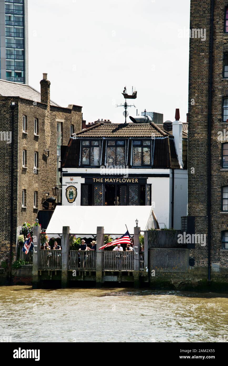 Mayflower Pub Rotherhithe Sailing of Mayflower 1620 River Thames London UK Stock Photo