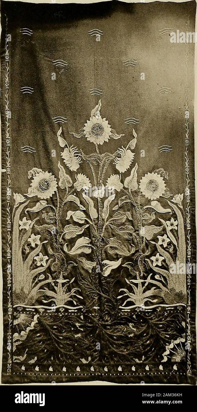 Vitruvian scroll hi-res stock photography and images - Alamy