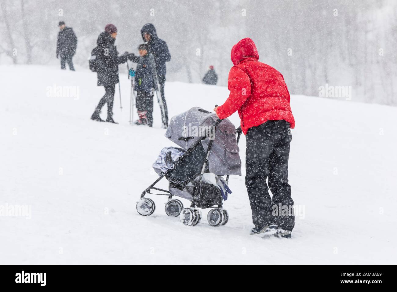 Baby Ski High Resolution Stock Photography And Images Alamy