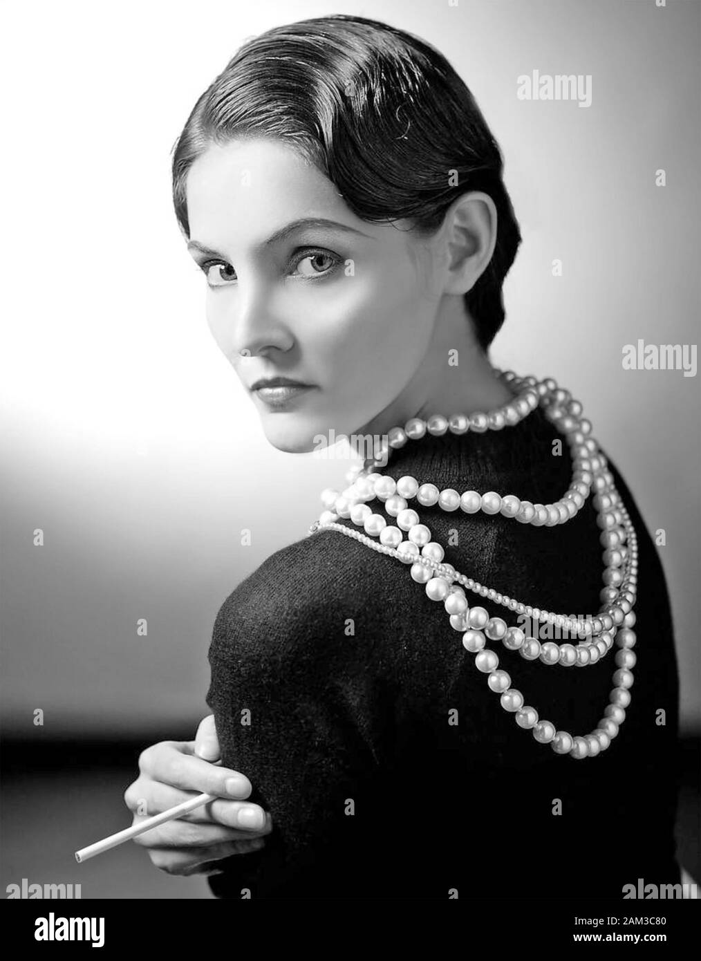 Chanel Black and White Stock Photos & Images - Alamy
