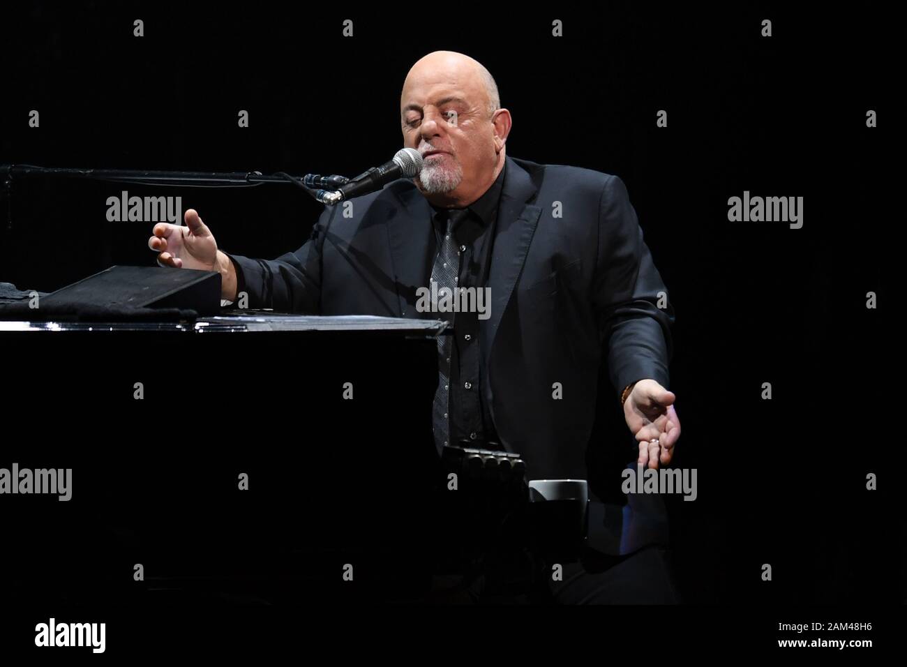 Billy joel hires stock photography and images Alamy
