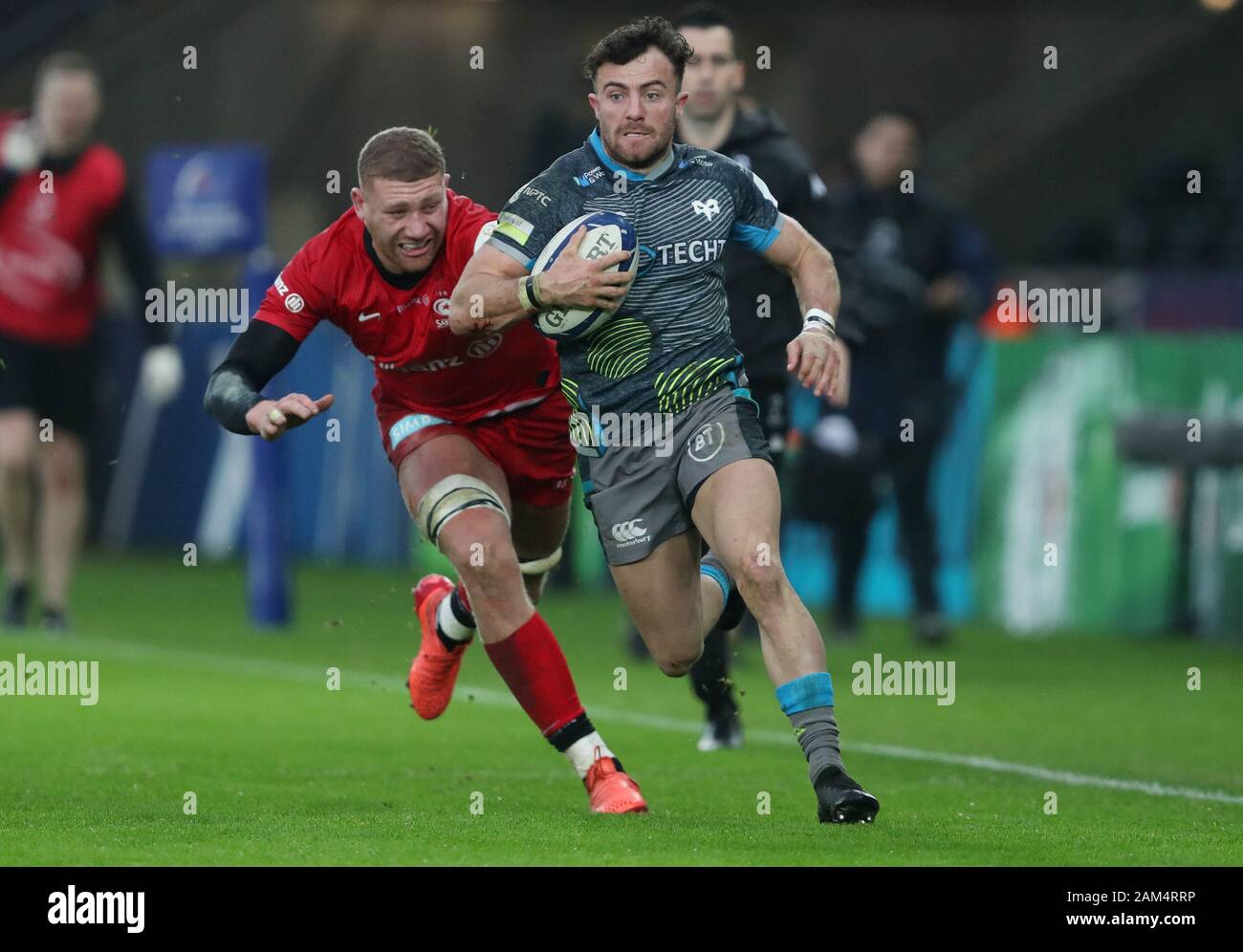 Luke morgan ospreys hi-res stock photography and images - Alamy