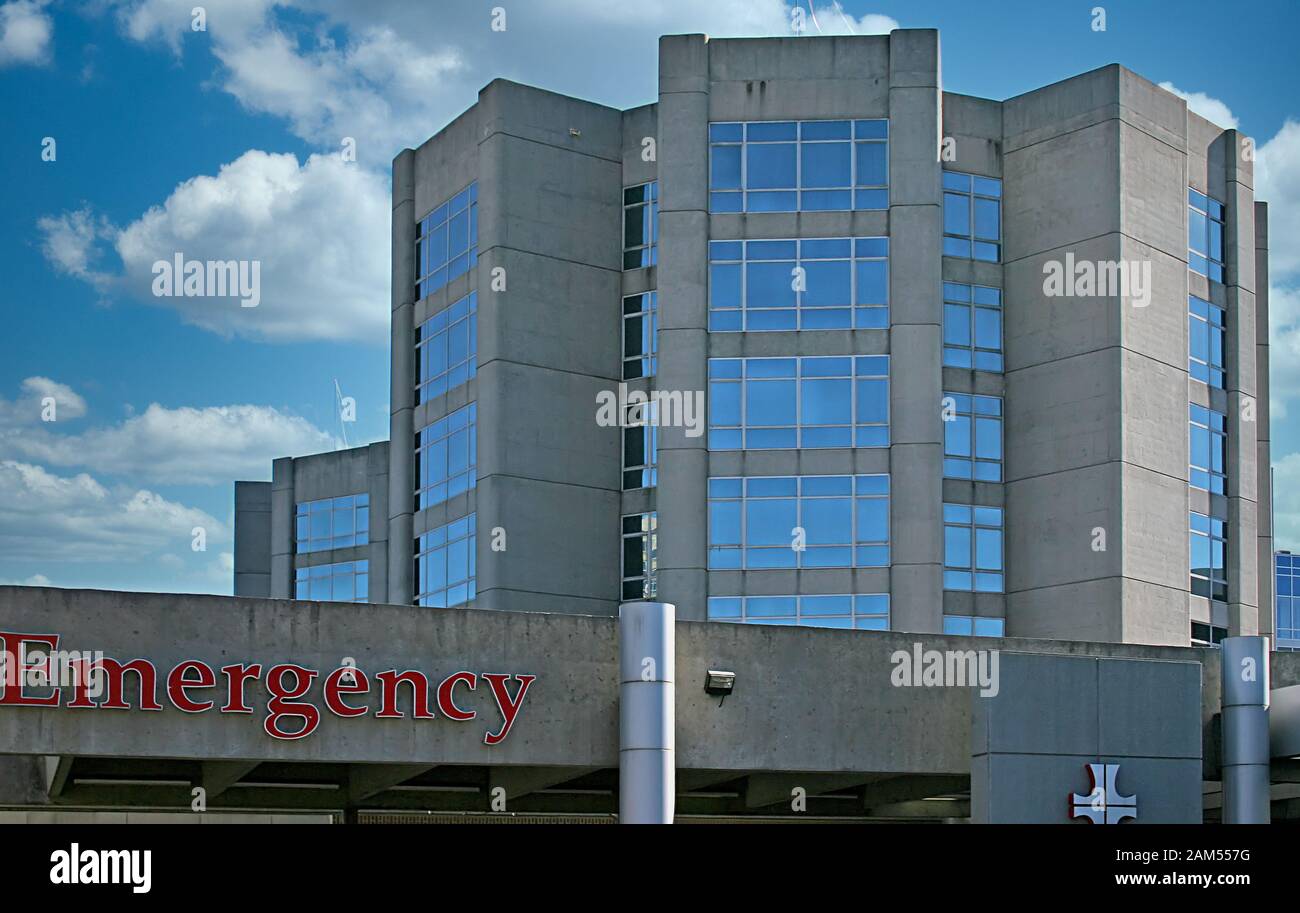 Entrance to emergency room at an urban hospital Stock Photo Alamy