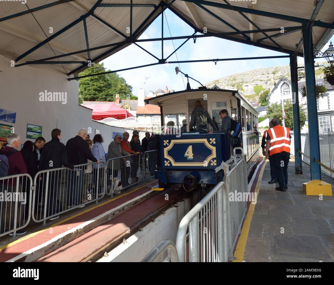funicular-tramway-system-built1902-hi-res-stock-photography-and-images