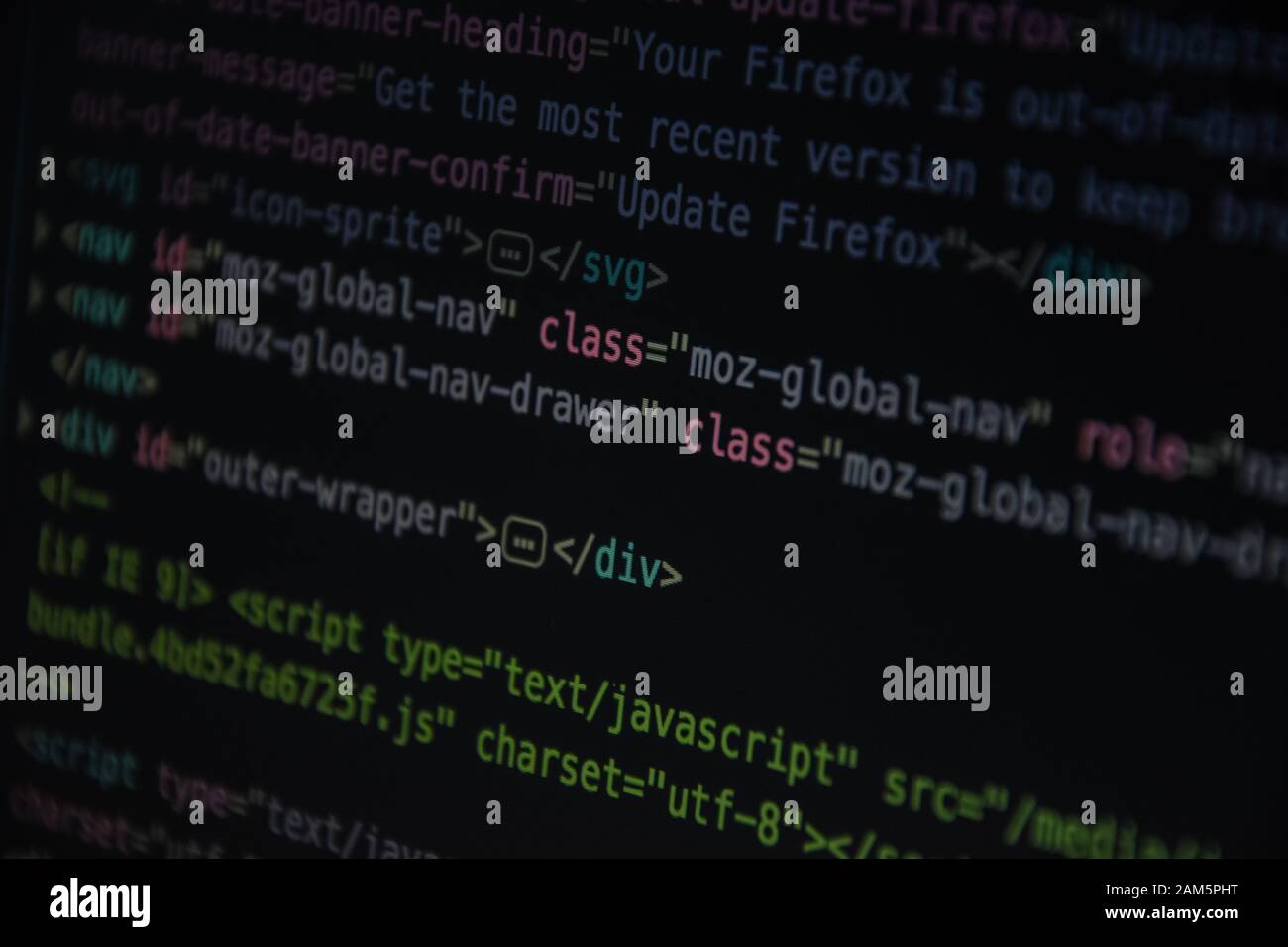 Lấy cảm hứng từ đoạn mã css HTML thu gọn trên màn hình máy tính với nền đen, mang lại cho bạn cảm giác chuyên nghiệp và sành điệu hơn.