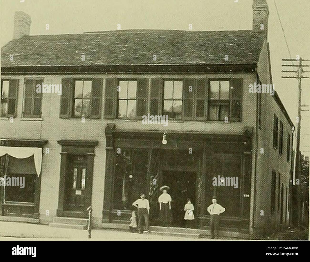 20th century history of Springfield, and Clark County, Ohio, and representative citizens . THE NEW SLN TIIEATRI. SPRINGFIELD. Stock Photo