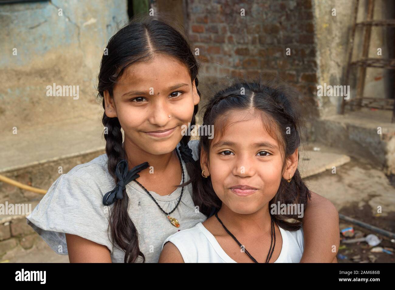 india slums girl Indian young girls in Dharavi Slum at Mumbai. India Stock Photo - Alamy