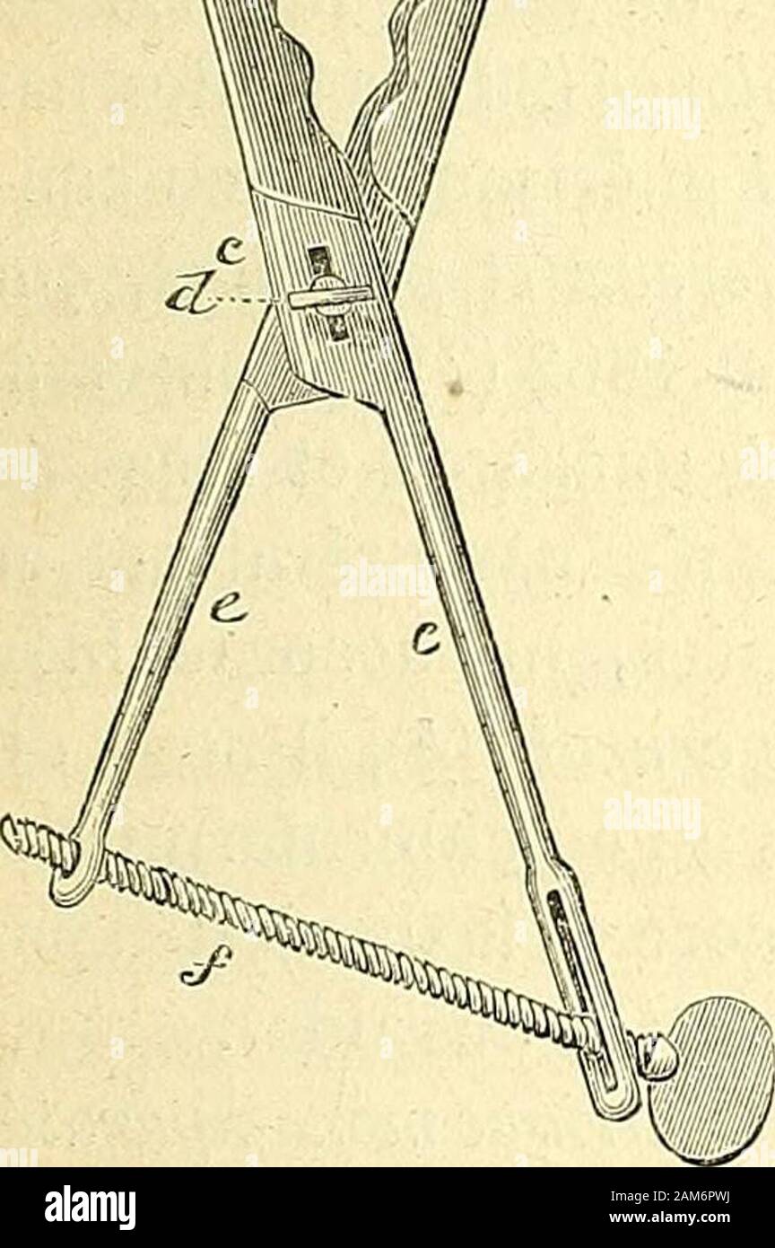 chaussures ouvertes derrière fermées devant