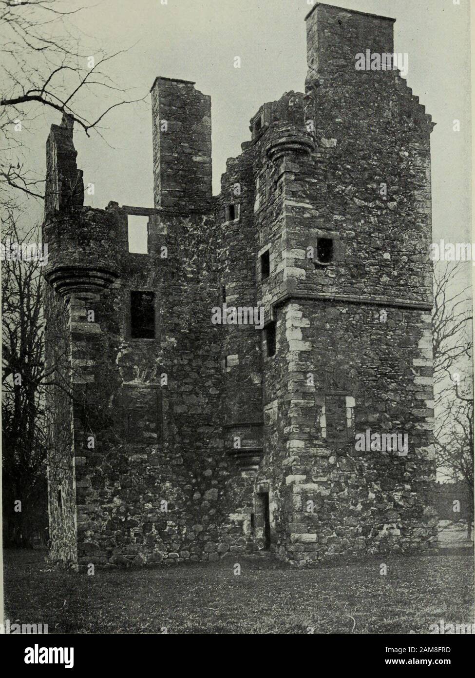 Sixth report and inventory of monuments and constructions in the county of Berwick . knowe tower (fig. 84) is situated onthe north side of the main road leading to Earlston and distant about mile to the west of the village of West Gordon. It stands upon alow grassy knoll which has been originally defended by marshyground on all sides, of which ample evidence still remains. Im-mediately to the west of the tower there is a considerable extent oflevel ground which possibly marks the site of a garden, while rowsof stately trees seem to indicate the line of an avenue which hasapproached the castle Stock Photo