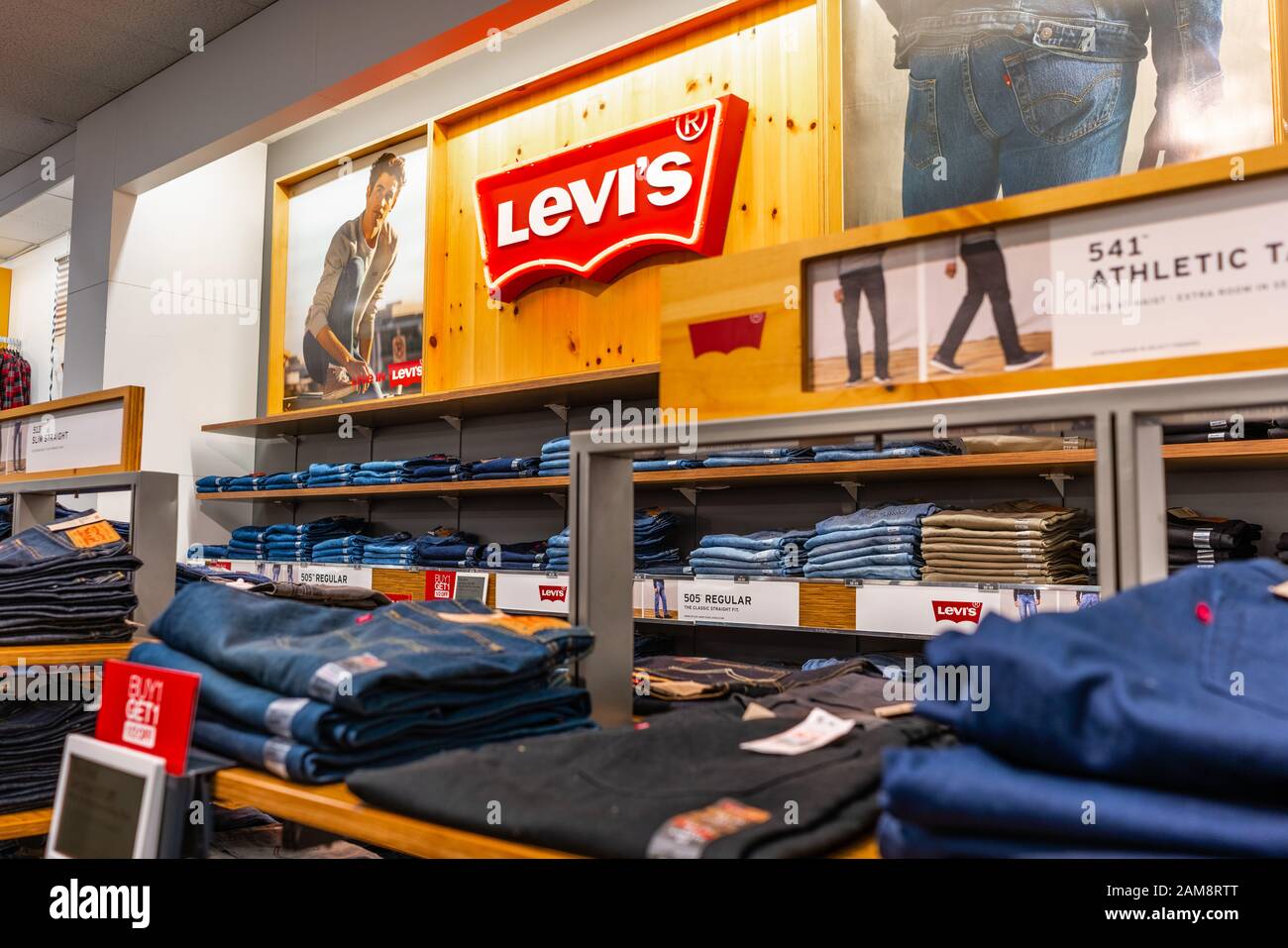 Levis shop san francisco hi-res stock photography and images - Alamy