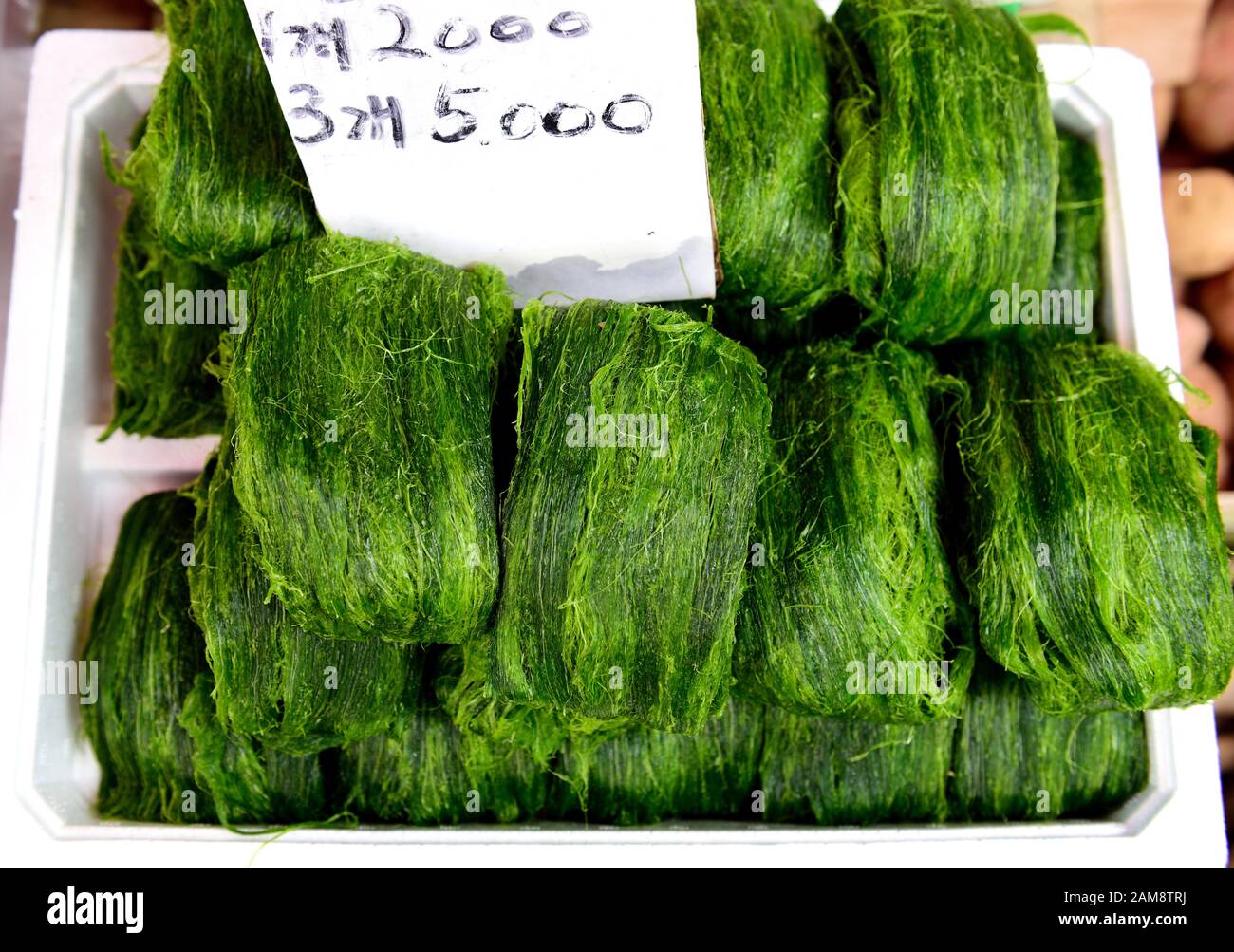 Harvested seaweed hires stock photography and images Alamy