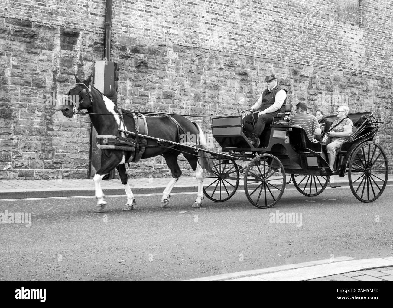 Horse Drawn Carriage, Dublin, Ireland Stock Photo Alamy