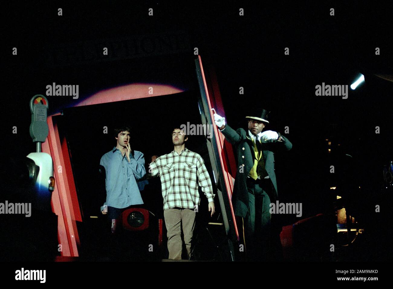 Milan Italy 17/11/1997  ,  live concert of the Oasis at the Forum Assago : The Gallagher brothers during the concert Stock Photo