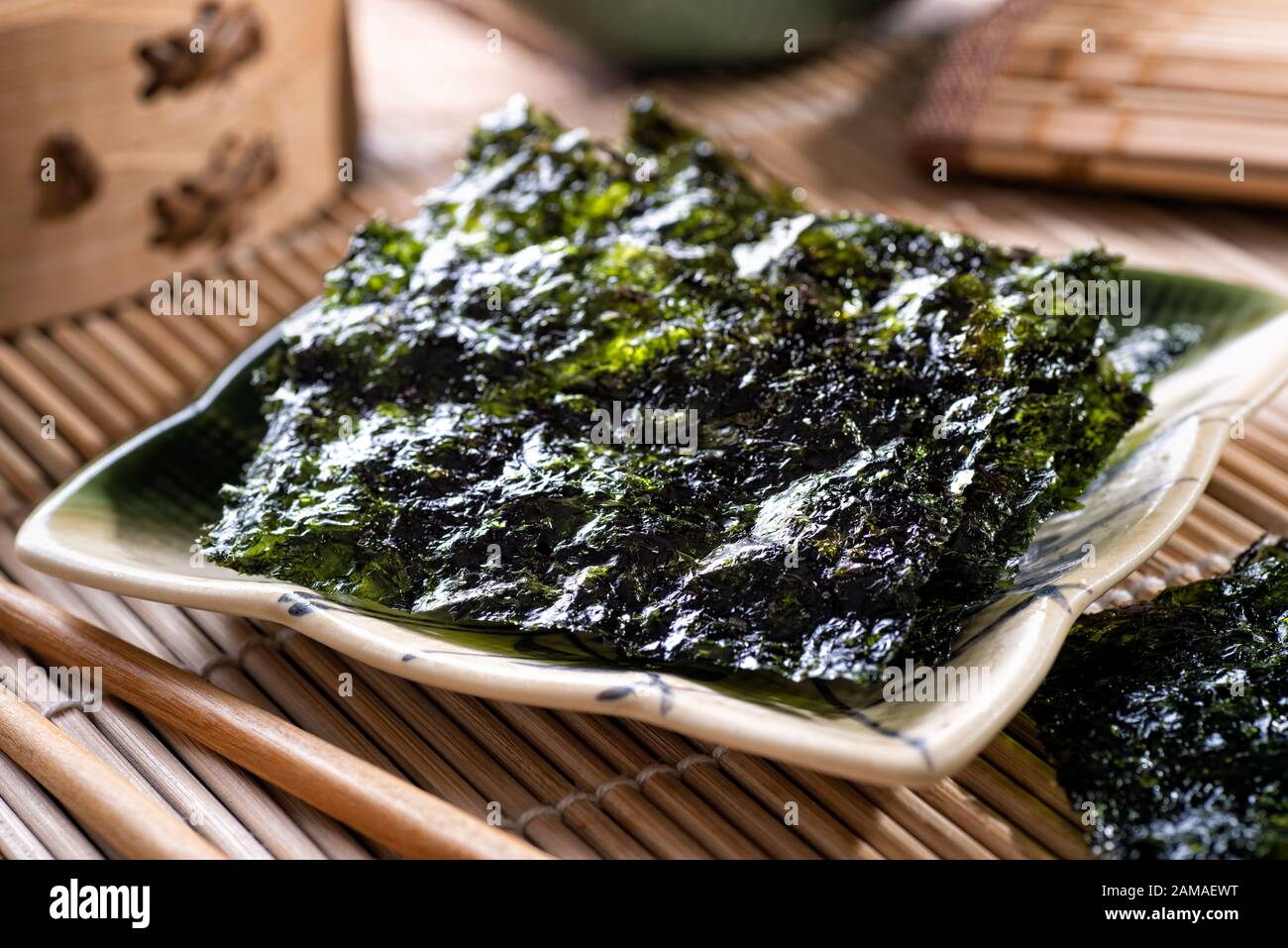 Delicious toasted seaweed and sesame snacks Stock Photo Alamy