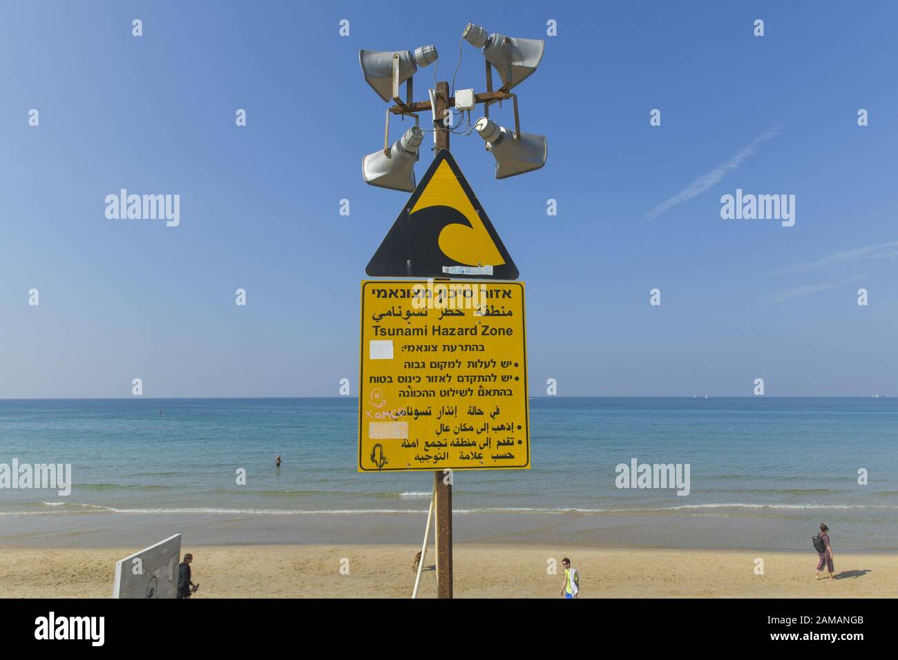 Warnschild Tsunami, Strand, Tel Aviv, Israel Stock Photo